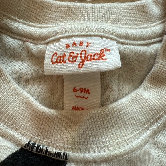 Cat & Jack Baby 6-9 long sleeve and pants set - Picture 4 of 5